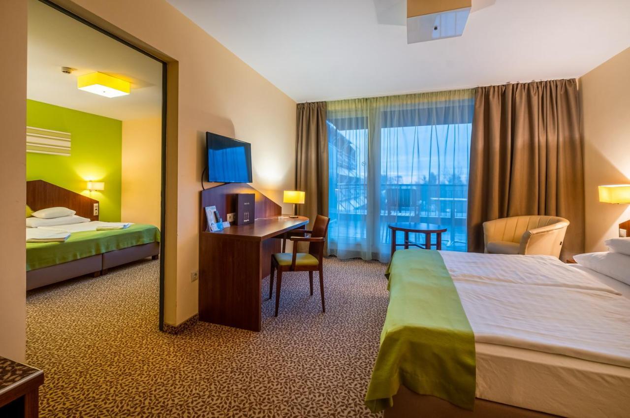Hotel Margareta Balatonfured Bagian luar foto